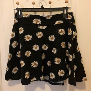 Pacsun Full Tilt daisy mini skater skirt